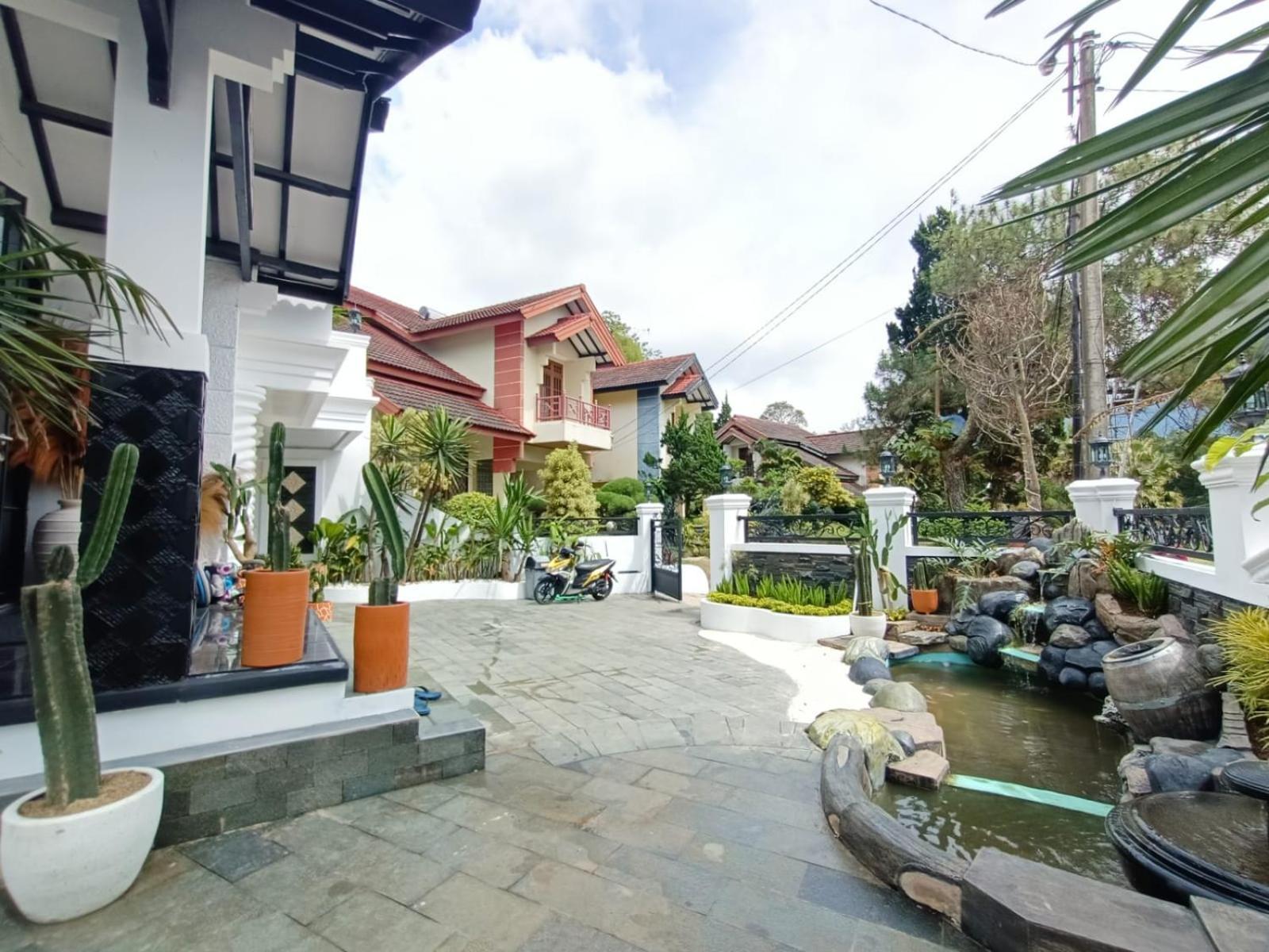 Villa Kota Bunga Malini 10 Cikundul 外观 照片
