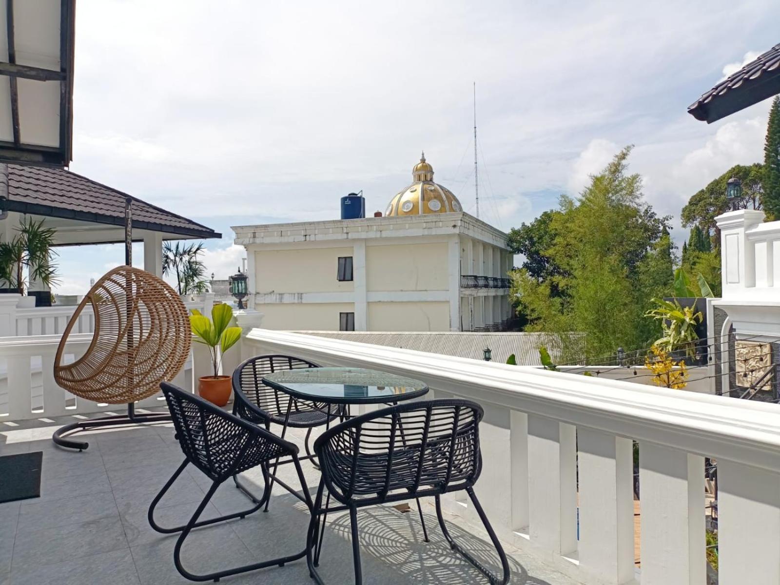 Villa Kota Bunga Malini 10 Cikundul 外观 照片