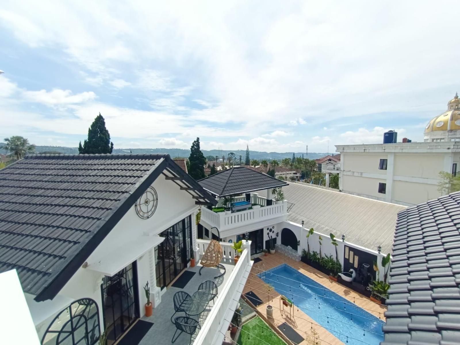 Villa Kota Bunga Malini 10 Cikundul 外观 照片