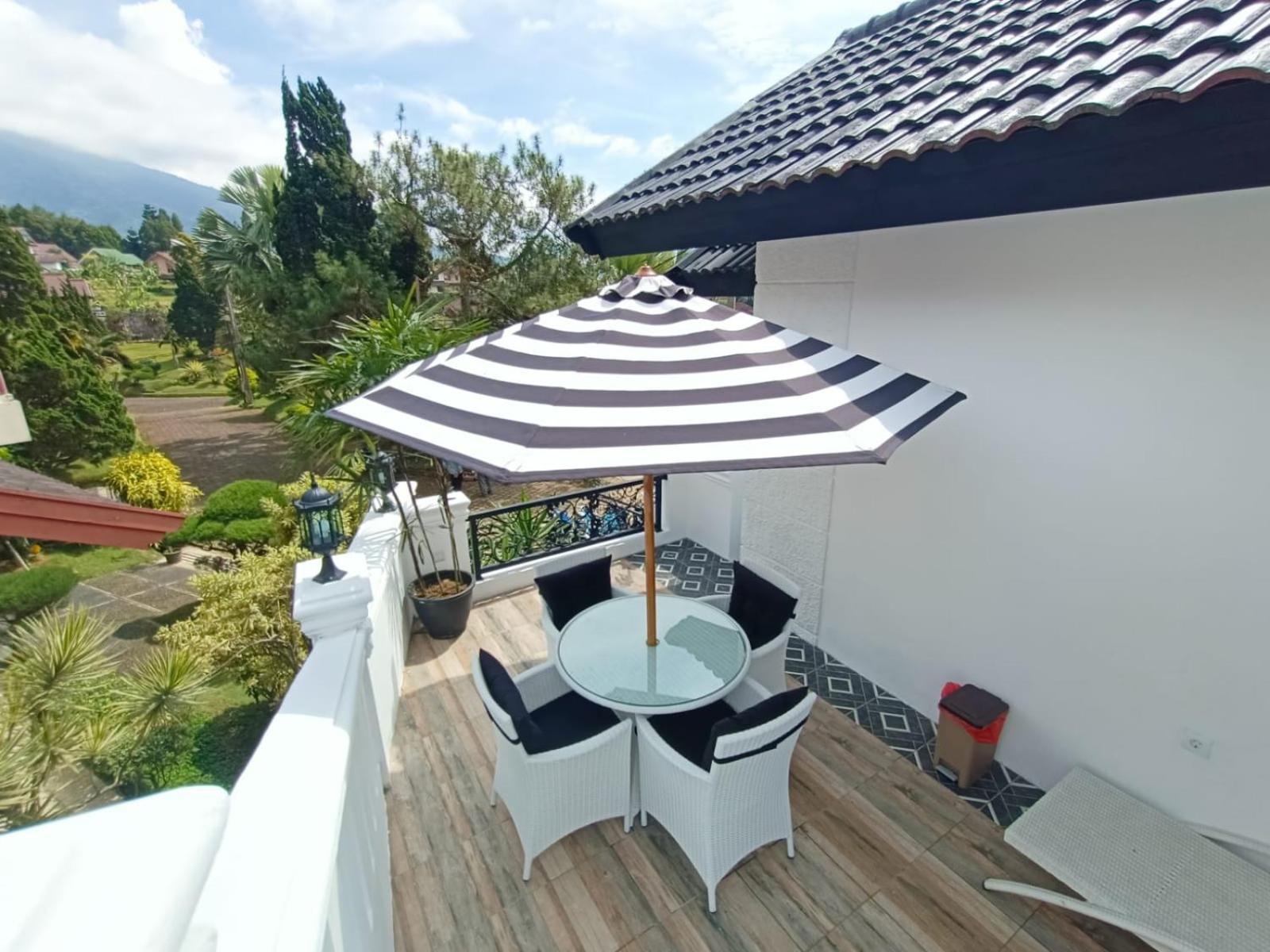 Villa Kota Bunga Malini 10 Cikundul 外观 照片