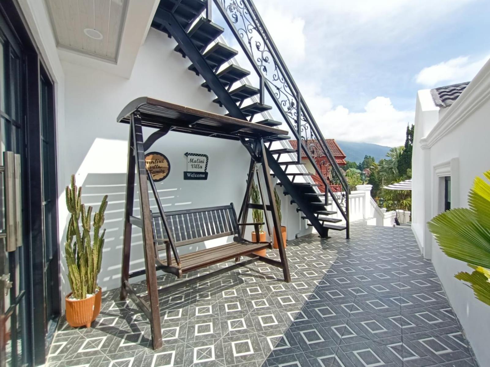 Villa Kota Bunga Malini 10 Cikundul 外观 照片