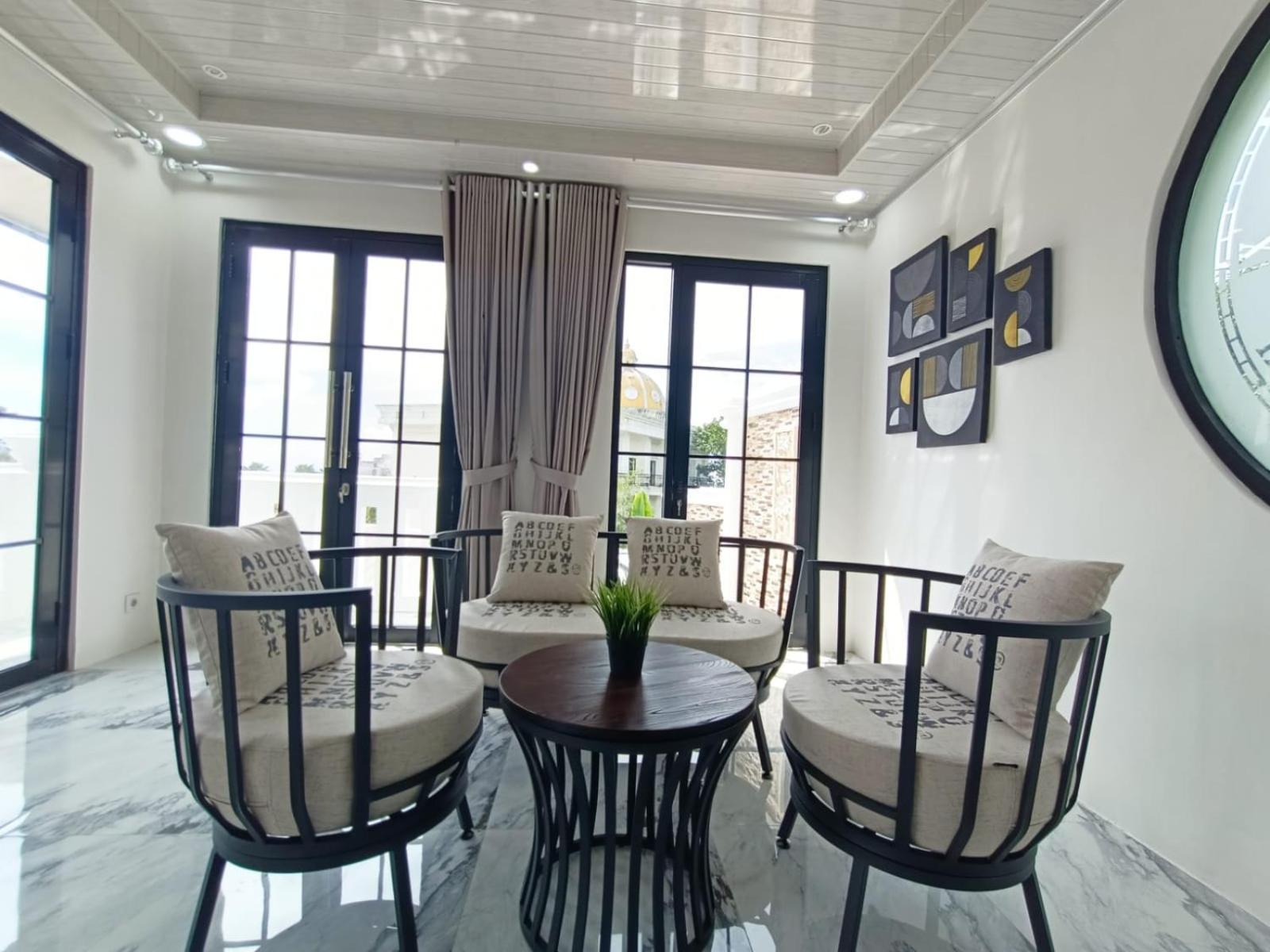 Villa Kota Bunga Malini 10 Cikundul 外观 照片