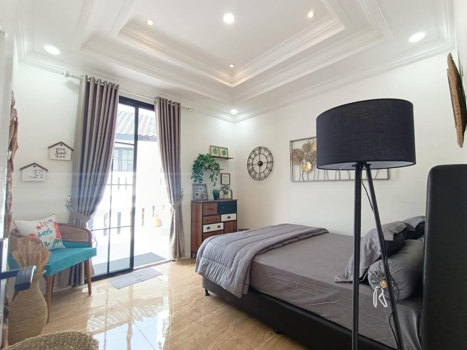 Villa Kota Bunga Malini 10 Cikundul 外观 照片